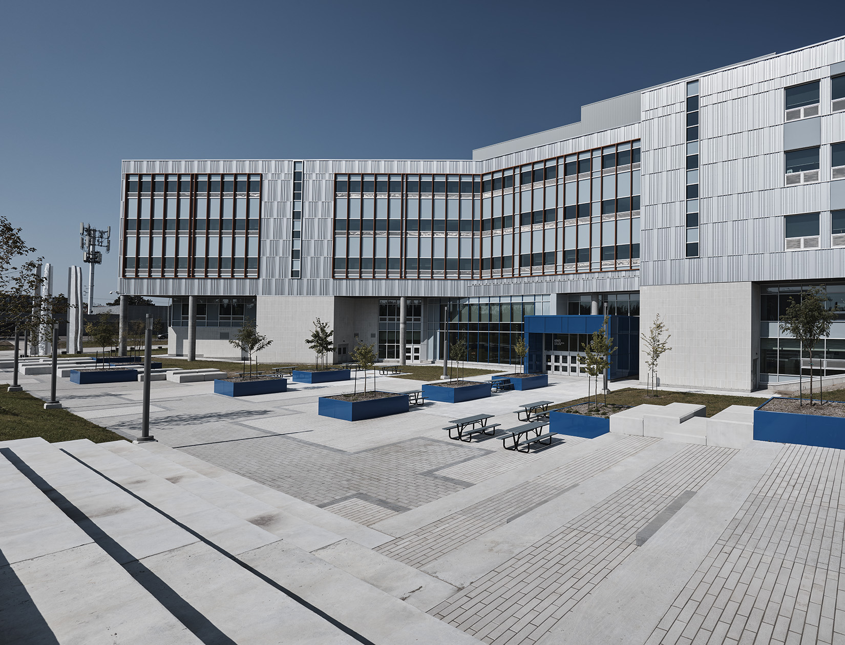 School – Boulevard Paver and Dominion