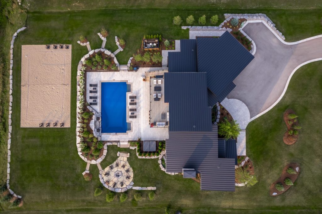 La dalle Méga Melville pour habiller les grands espaces extérieurs