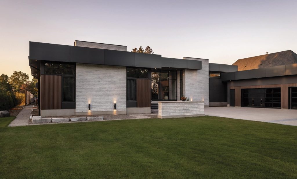 Masonry and Landscape Design: Creating a Dialogue Between the Residence and Outdoor Spaces