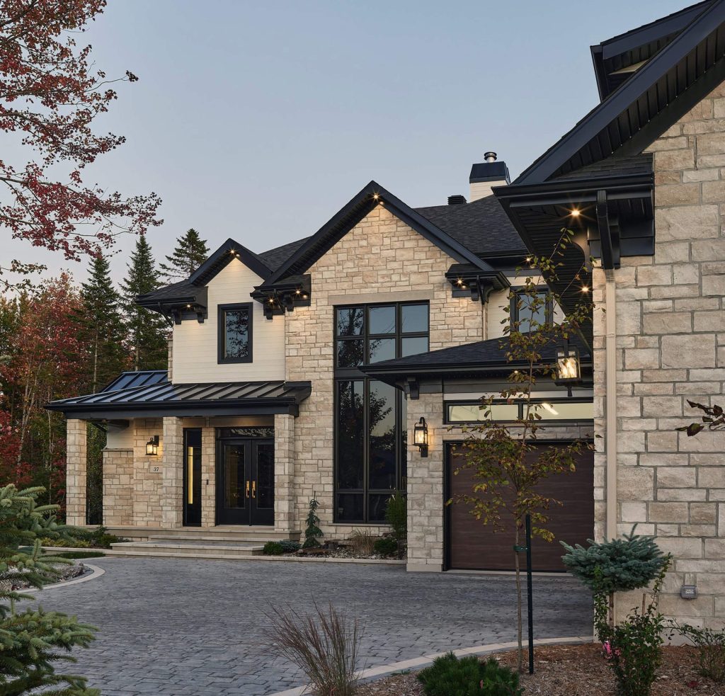 Oasis Lafitt Stone: Creating Architectural Continuity Between the Facade and the Outdoor Layout